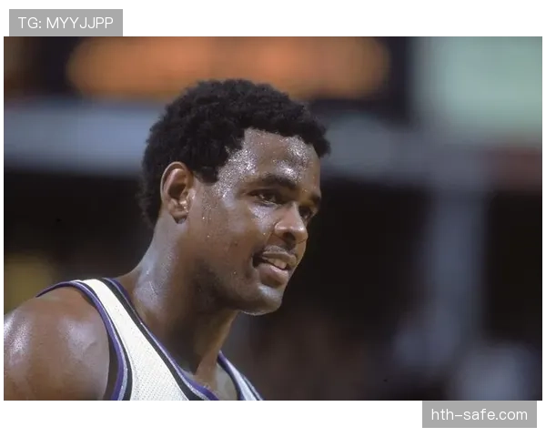 克里斯·韦伯挡拆中投命中率超高 带动球队攻防转换提升